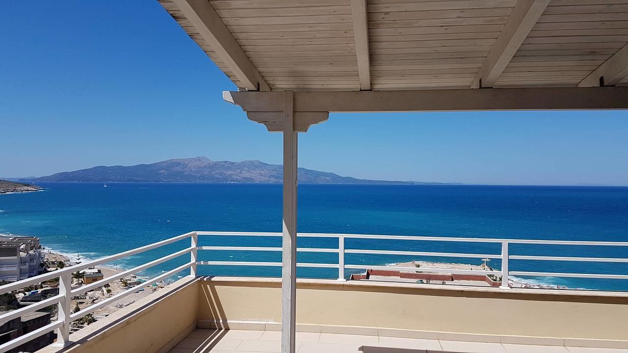 Apartamento Sea Front Penthouse Sarandë Exterior foto