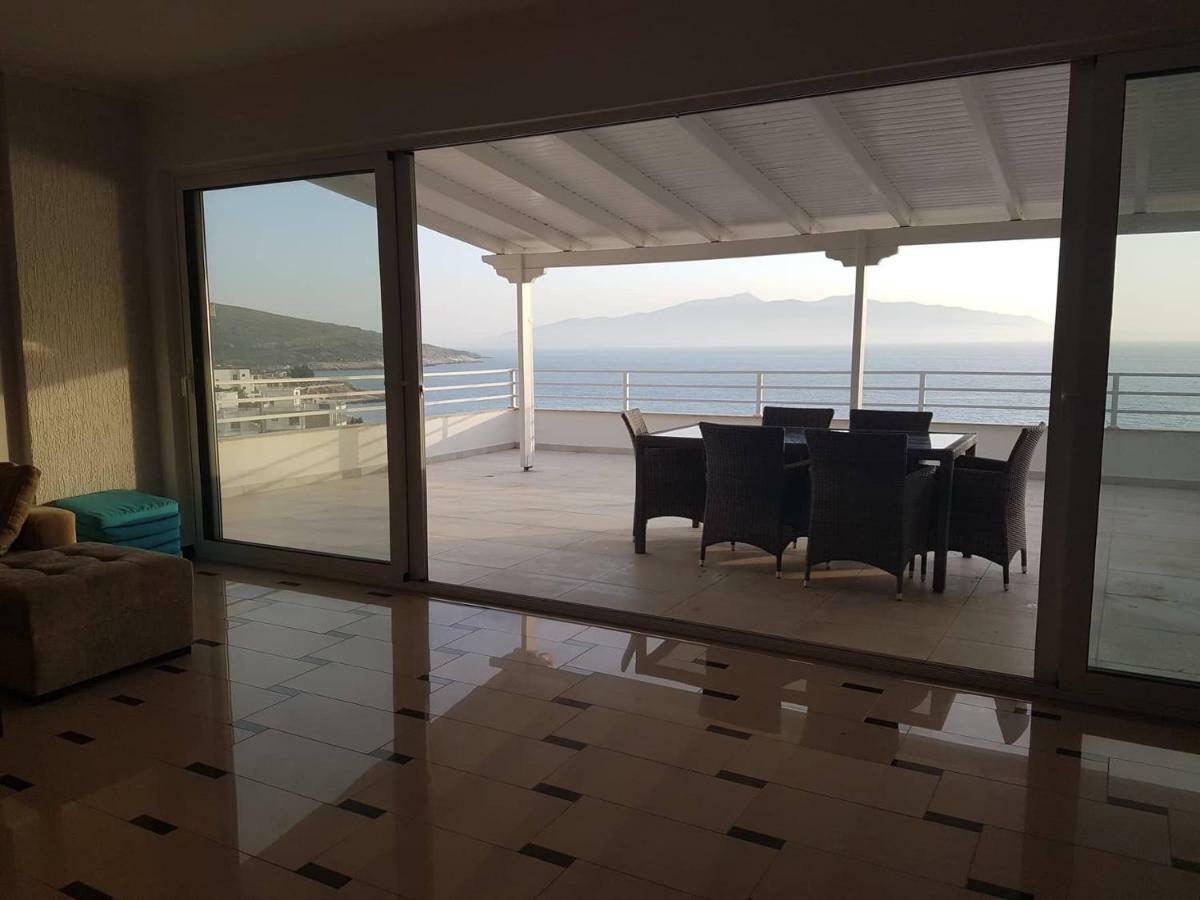 Apartamento Sea Front Penthouse Sarandë Exterior foto